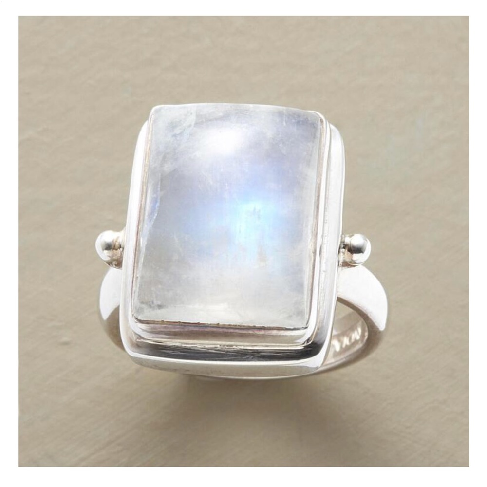 Visionary Ring - Brand new/Price Firm